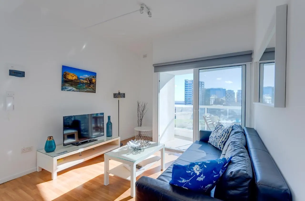 Apartment With Stunning Seaviews Sliema